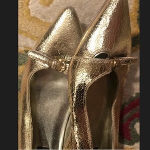 🥿 Steve Madden Luxe Belair gold flats size 9